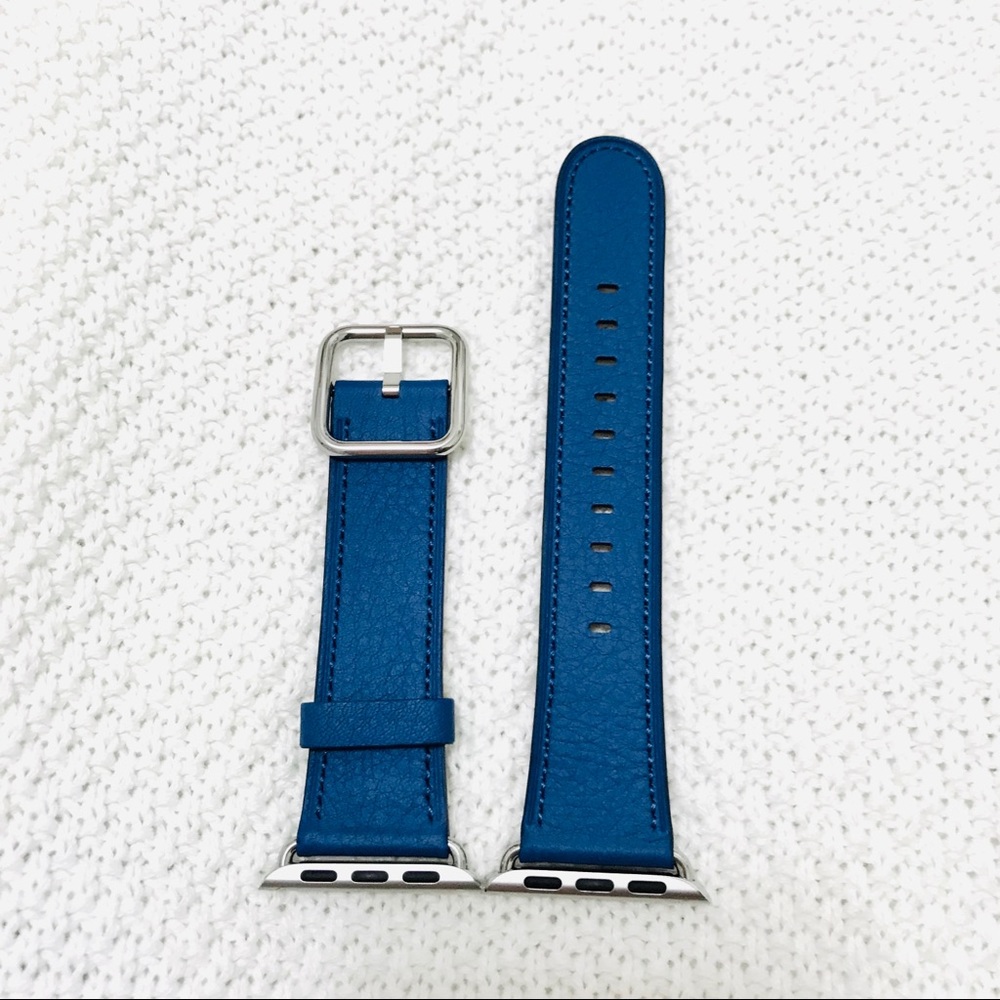 NEW APPLE WATCH NATURAL LEATHER BAND in BLUE 💙